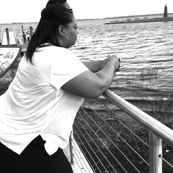 Meet your Posher, Jeneice - Picture 1 of 1